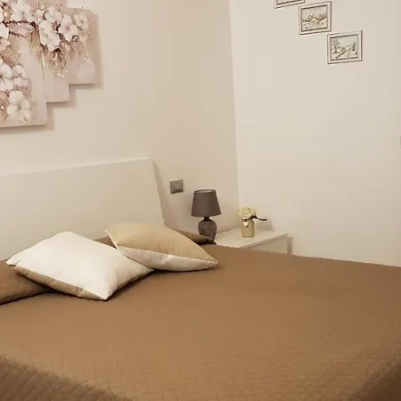 A Casa Di Mery דירה
